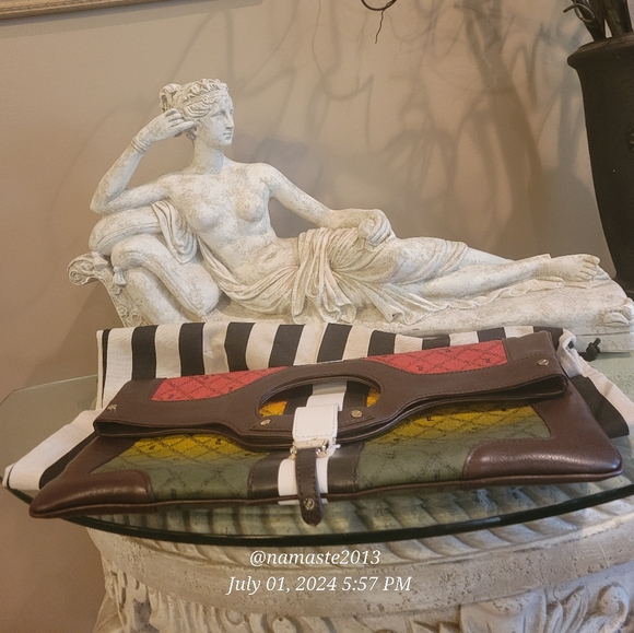 L.A.M.B. by Gwen Stefani Rasta Carlisle Clutch Luxury Designer NWOT Leather #794 - Picture 11 of 17